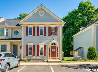 308 Cambridge Cmns #308, Middletown, CT 06457