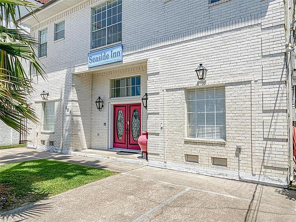 2nd image of 503 Bay Ave