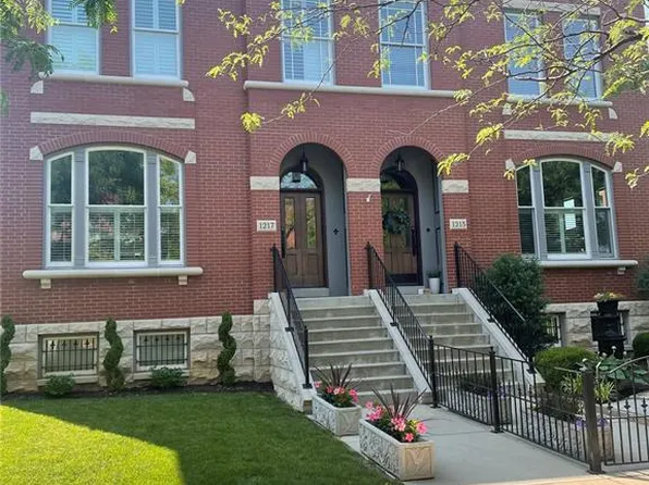 1217 Dolman St, Saint Louis, MO 63104