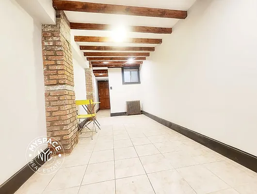 Rented by MySpaceNYC | media 11