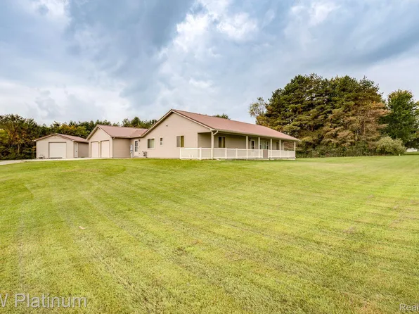 343 W Galbraith Line Rd, Melvin, MI 48454