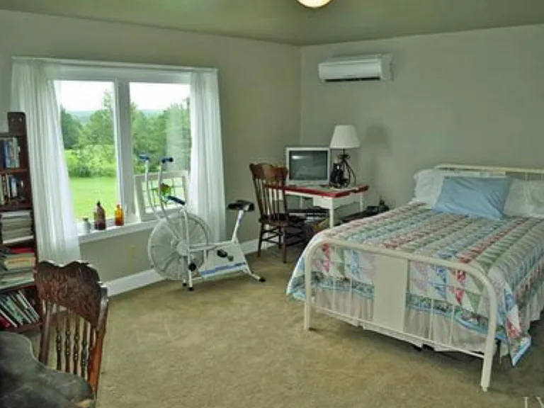 1988 Clover Creek Rd — Photo 18