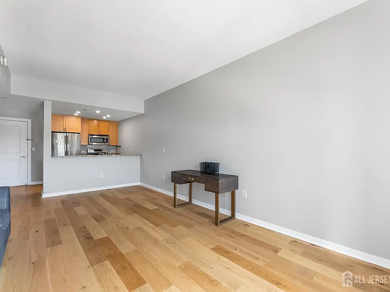 20 Livingston Ave — Photo 19