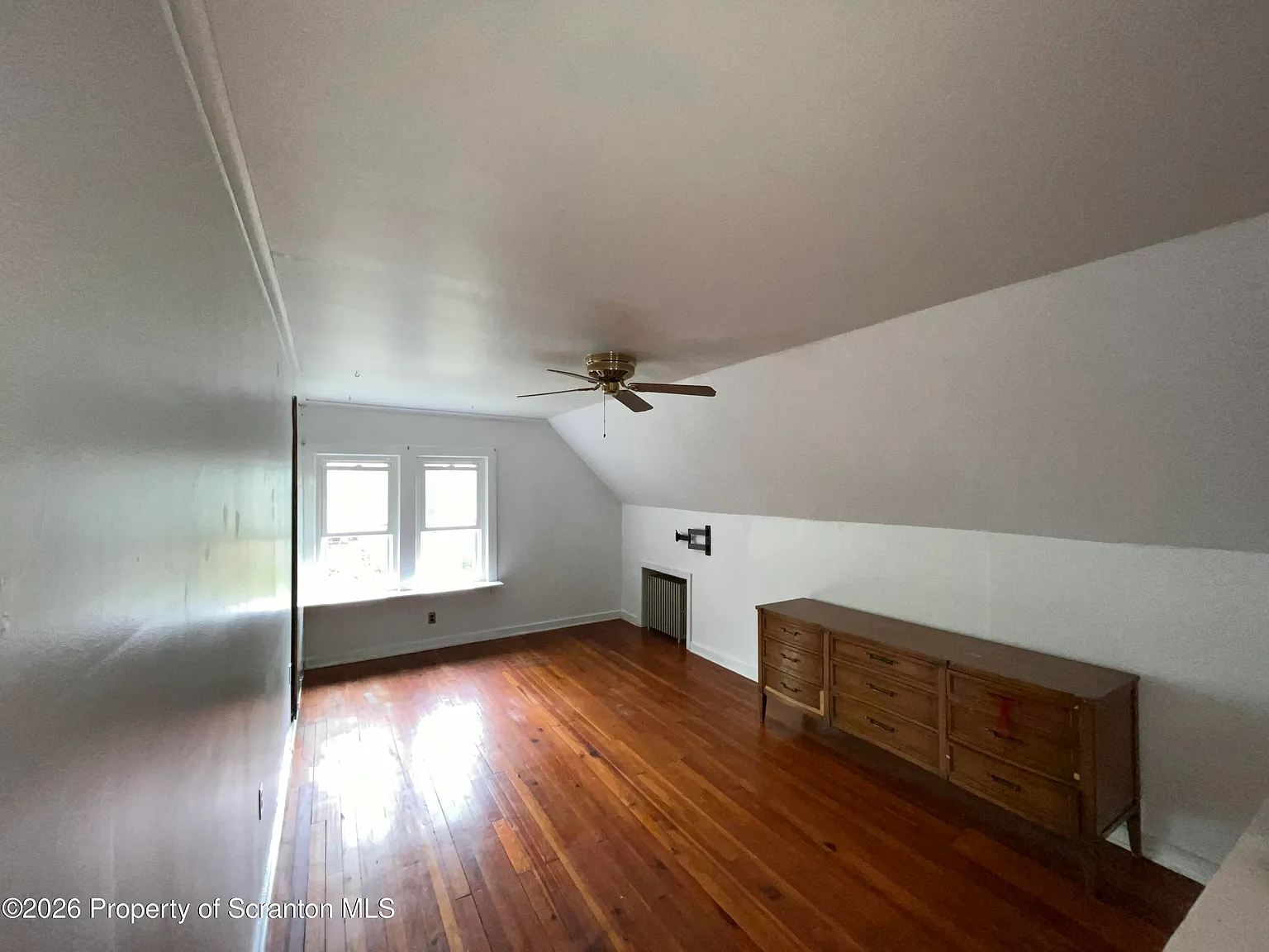 1 bed, 1.0 bath, 760 sqft, $950 — Photo 4