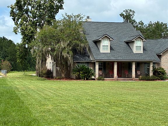 2nd image of 45215 Stratton Rd