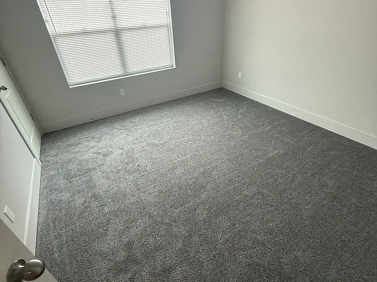 143 Railroad Ave — Photo 8