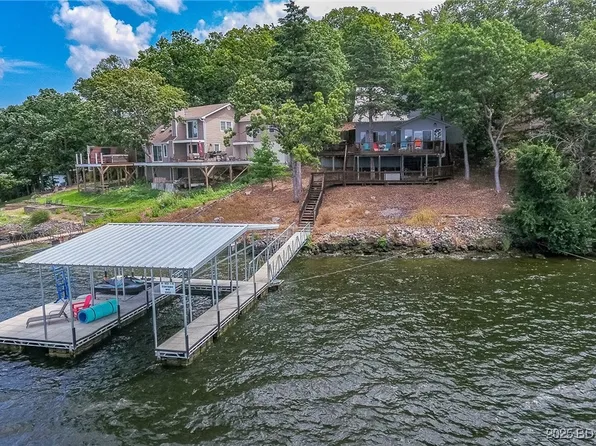 35 Port Bagnell Rd W, Eldon, MO 65026