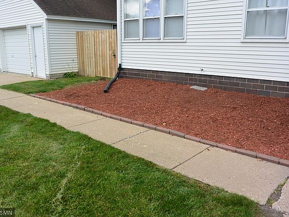 4th image of 1625 Hennepin Ave N