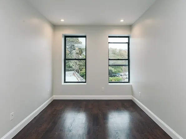 60-75 Myrtle Avenue image 1 of 9