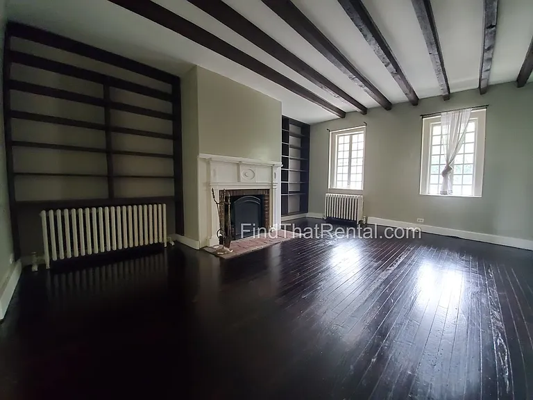 117 W Pomfret St — Photo 6