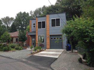 4550 NE 94th St, Seattle, WA 98115