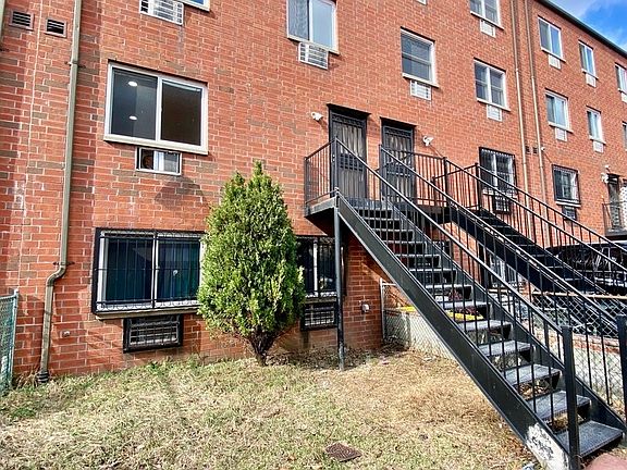 5th image of 1443 5th Ave #2A