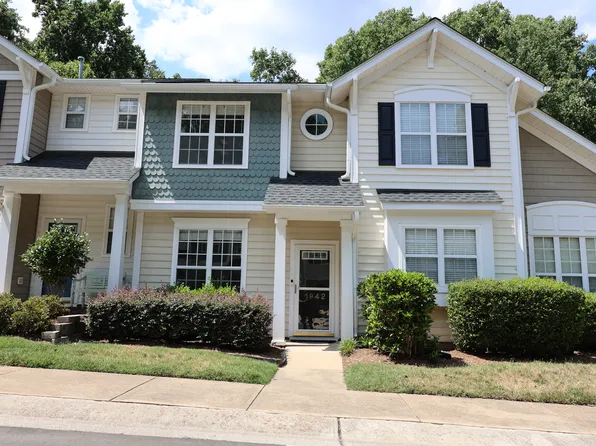 1942 Lost Ln, Raleigh, NC 27603