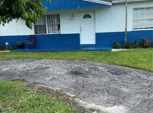 7700 SW 7th Ct, North Lauderdale, FL 33068