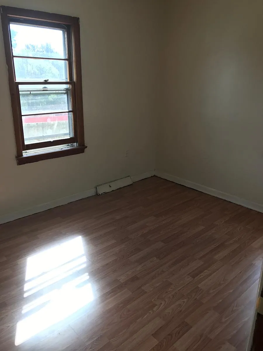 Building Photo - 308 Watson Ave