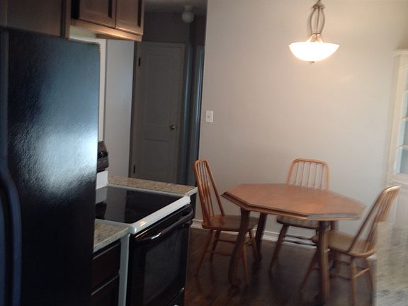 2nd image of 3511 Delaine Ave