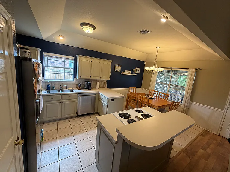 5230 Redbud Dr — Photo 5