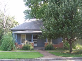 919 Pecan St, Humboldt, KS 66748