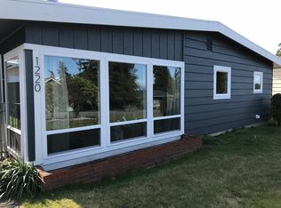 1220 W 9th St, Port Angeles, WA 98363