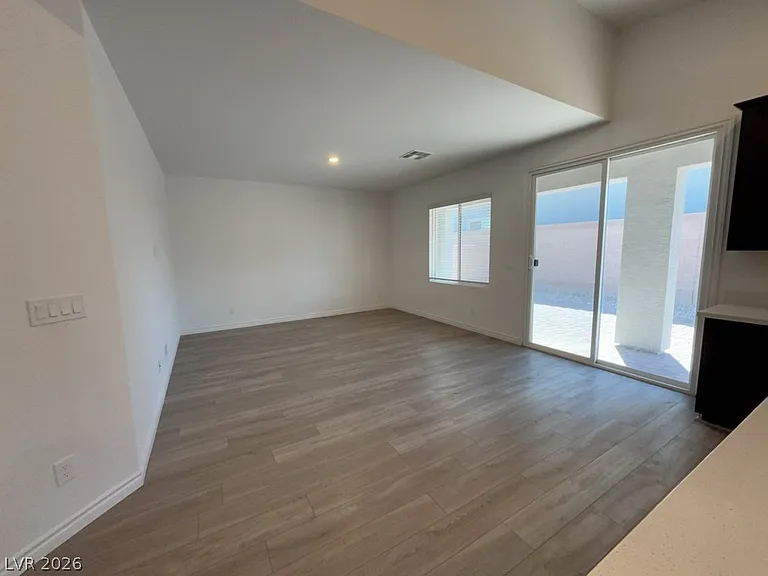 7063 Sayonara Vista St — Photo 10