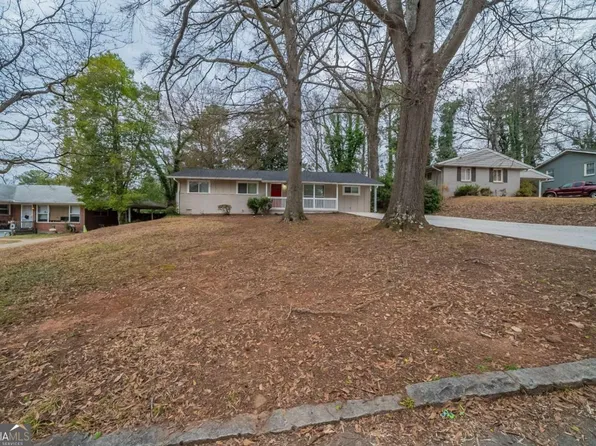 2980 Laguna Dr, Decatur, GA 30032