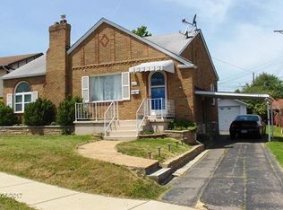 605 Kingston Dr, Saint Louis, MO