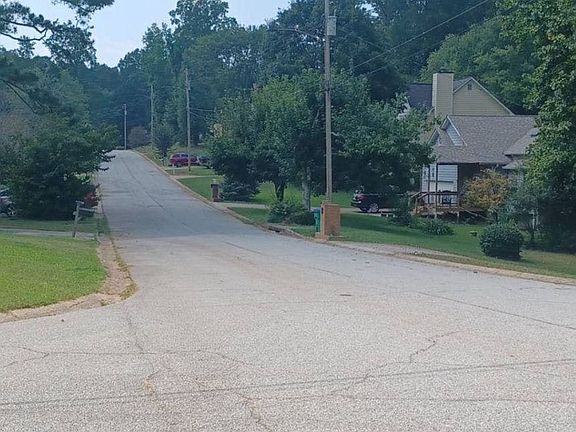 4th image of 3207 Plymouth Rock Dr