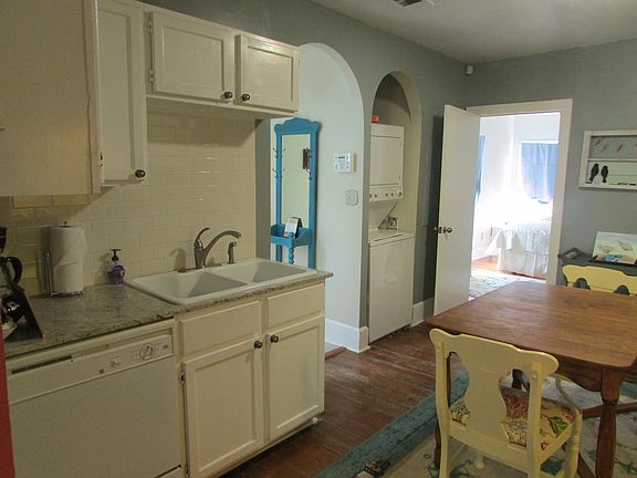4th image of 514.5 East Jones Street