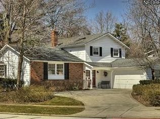 1762 Mendelssohn Dr, Westlake, OH