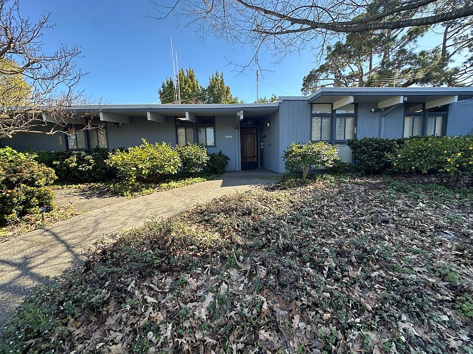 1st image of 840 Talisman Dr