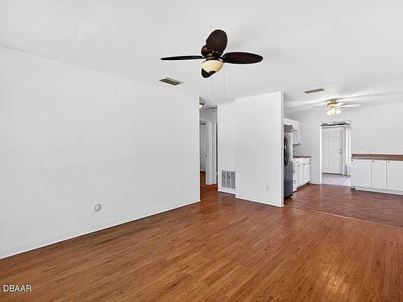 2nd image of 47 Carol Rd