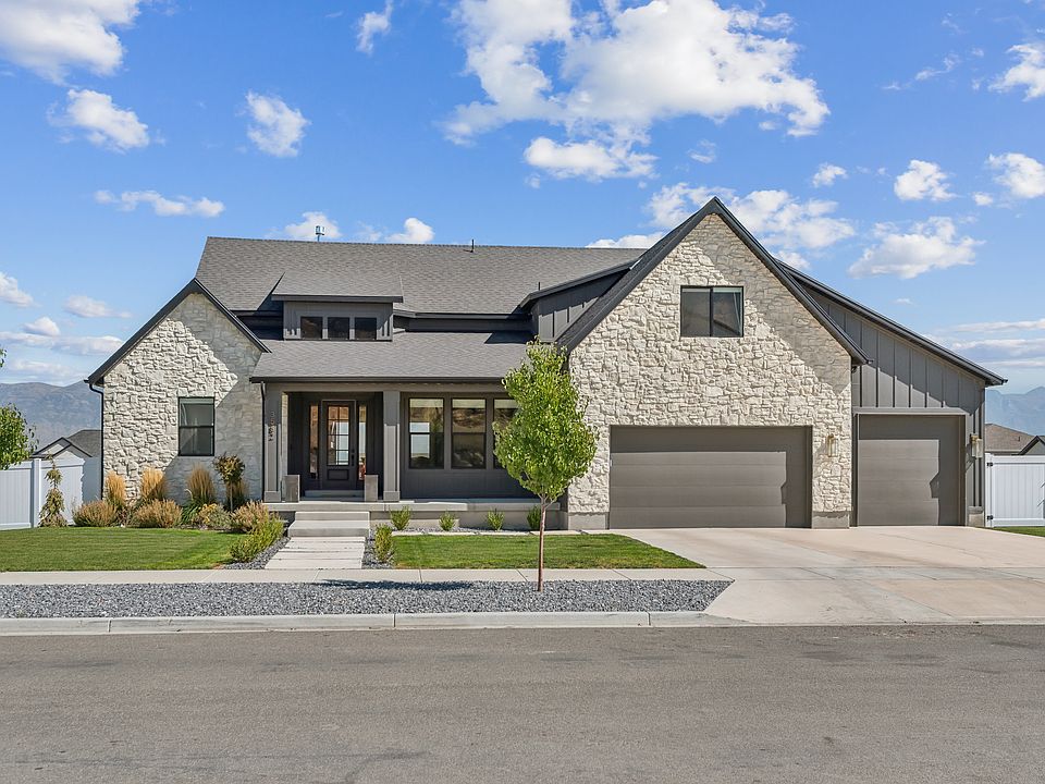 1st image of 3582 S Garibaldi Way