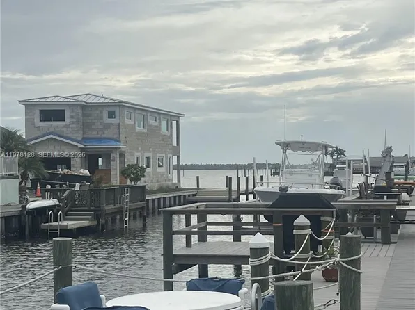 2064 Nettles Blvd, Jensen Beach, FL 34957