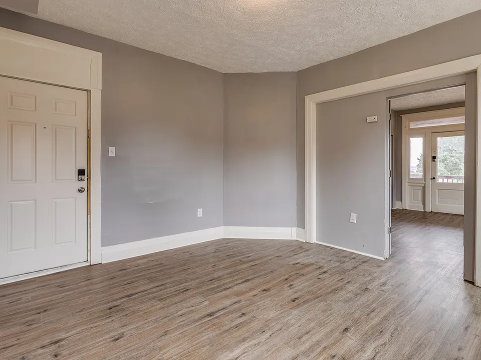 304 S Birmingham Ave #304