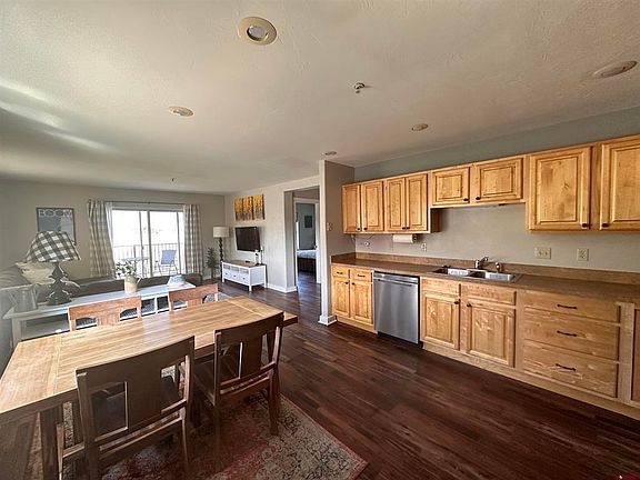 4th image of 180 S Avion Drive #201