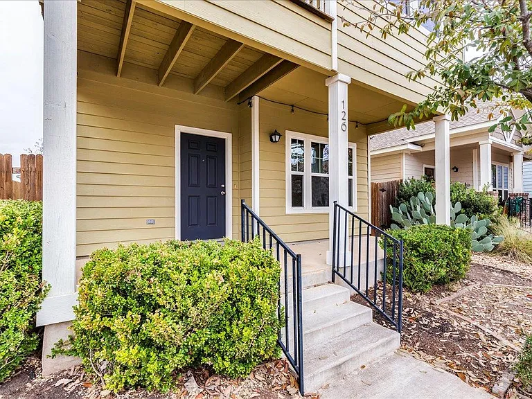 126 Wainscot Oak Way — Photo 3