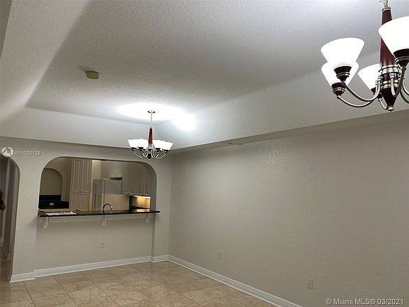 4th image of 10710 NW 66th St APT 105