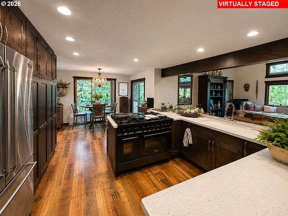 3rd image of 32146 Viewcrest Dr
