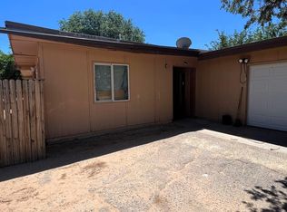 102 Howell St, Rio Communities, NM 87002