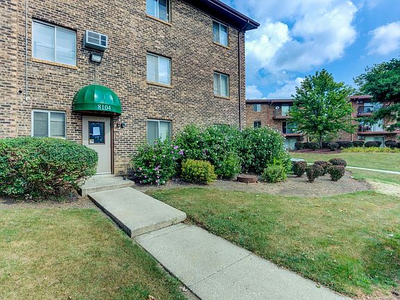 2nd image of 8104 Waterbury Ct APT 406