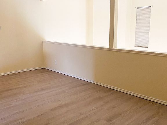 4th image of 1501 Sam Houston Dr APT 4K