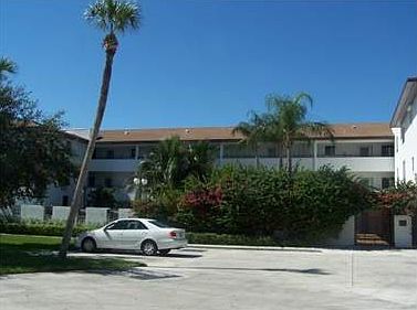 3rd image of 1630 Seaway Dr APT 304
