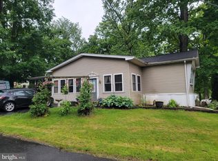 2 Highland Dr, Quakertown, PA