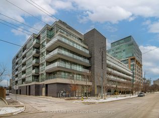 8 Fieldway Rd #214, Toronto, ON M8Z 0C3
