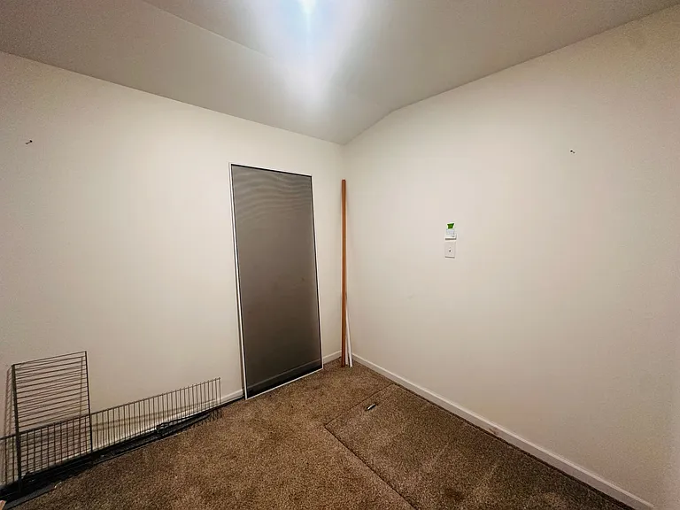 506 E Ormsby Ave — Photo 11