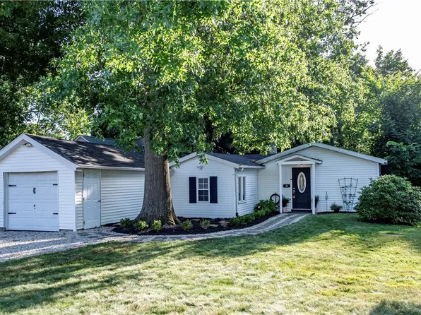 162 Gordon Ave, Wadsworth, OH 44281