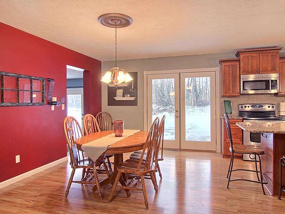 4th image of 1270 Minkin Dr