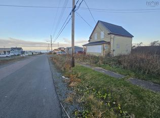 103 Ocean Ave, Glace Bay, NS B1A 3V5