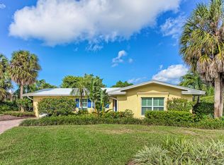 705 Mooring Line Dr, Naples, FL 34103