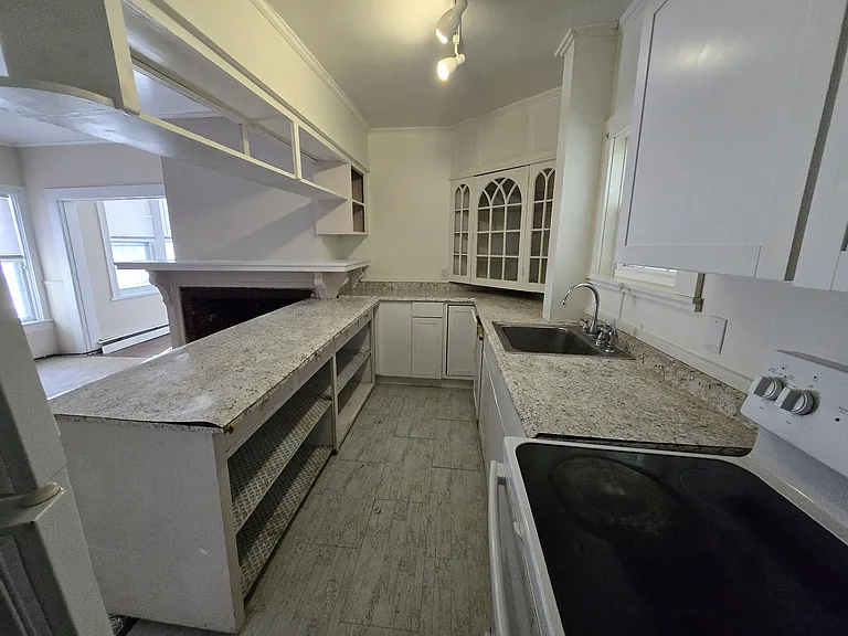 157 Bloomingdale Ave #1 — Photo 7
